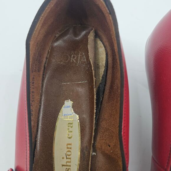 Vintage 1960's Red Brogue Style Wingtip Mary Jane Pump Heels Shoe Women's 8 B AA - Picture 3 of 11